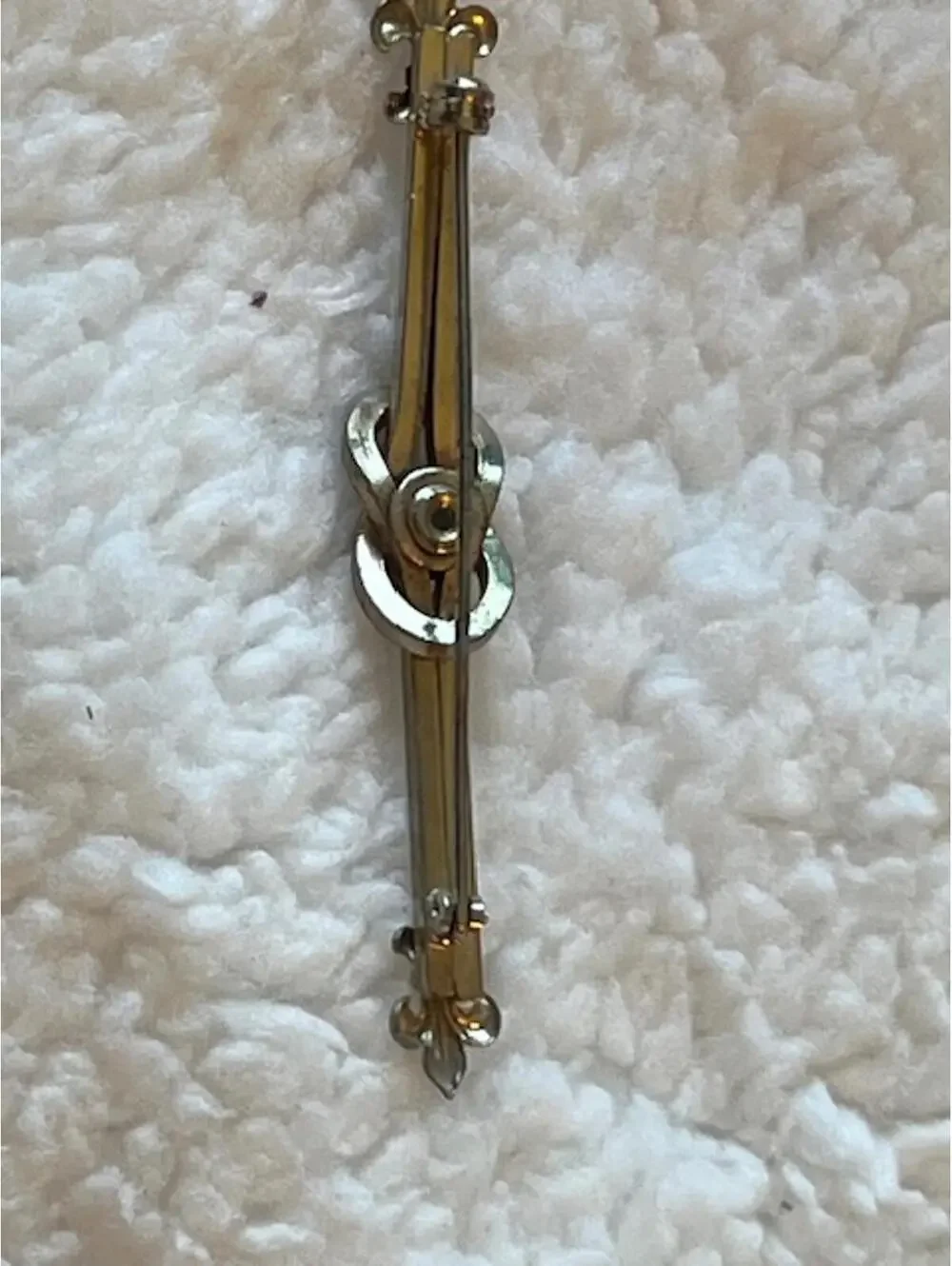 Vintage Silver Tone Bar Pin with Decorative Centerpiece